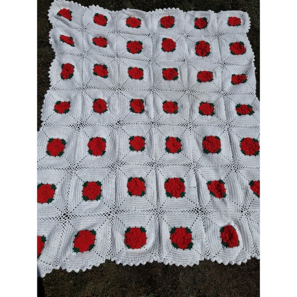 Handmade Other - Handmade Large Throw AFGHAN CROCHET ROSE TILE DESIGN Vintage Great Condition